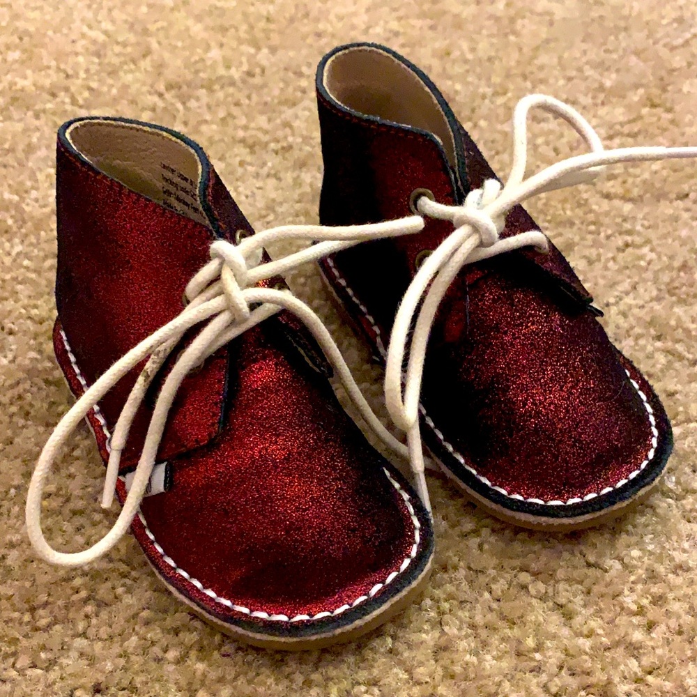 Monkey feet boots